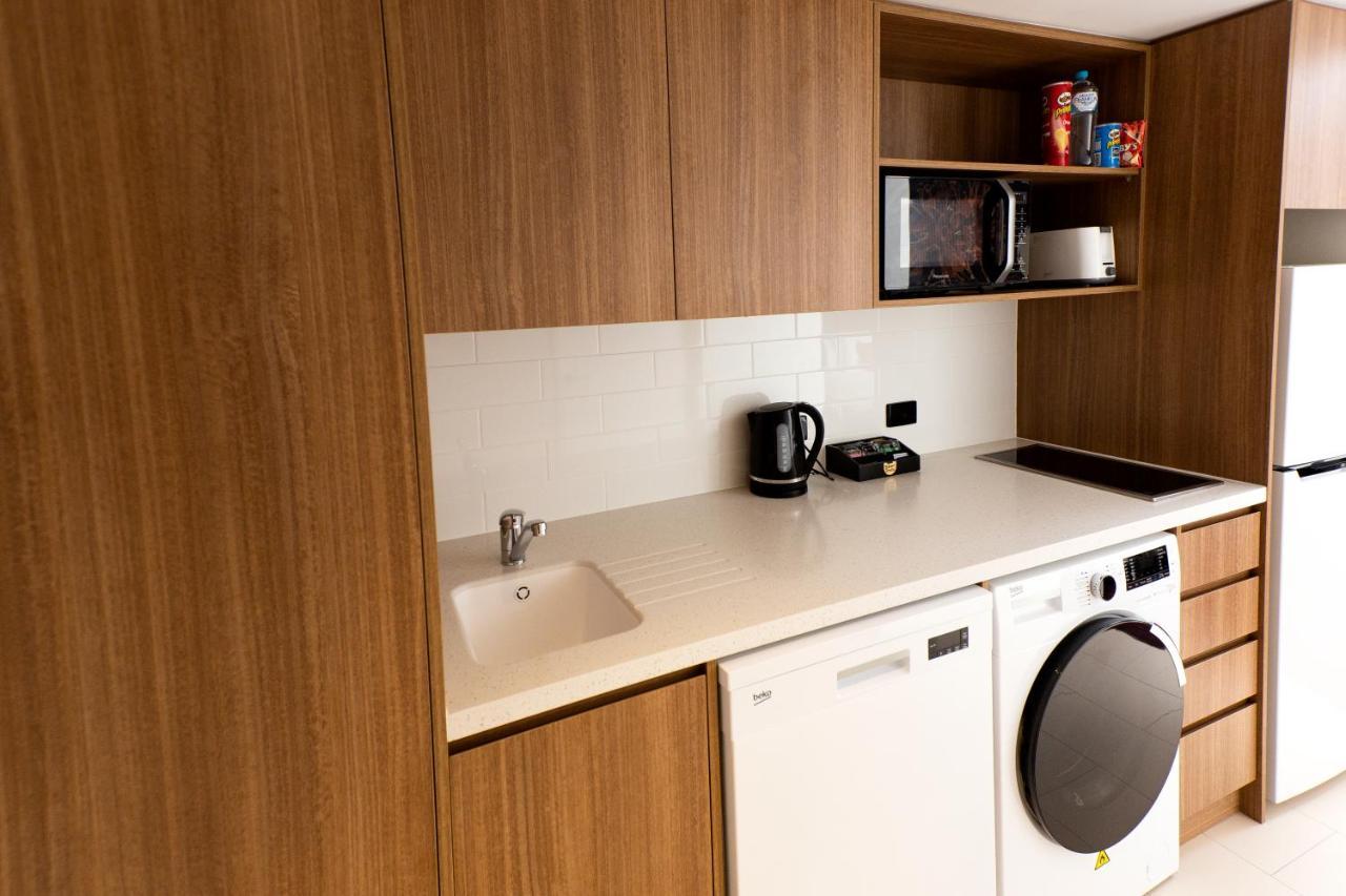 Mantra Gladstone Aparthotel Екстериор снимка
